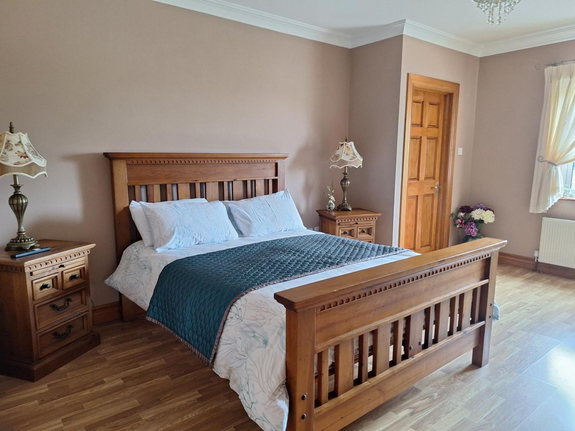 Ballnamona House Конг Екстериор снимка