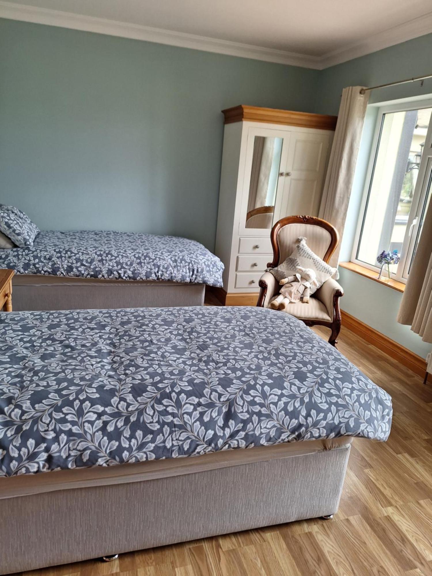 Ballnamona House Конг Екстериор снимка