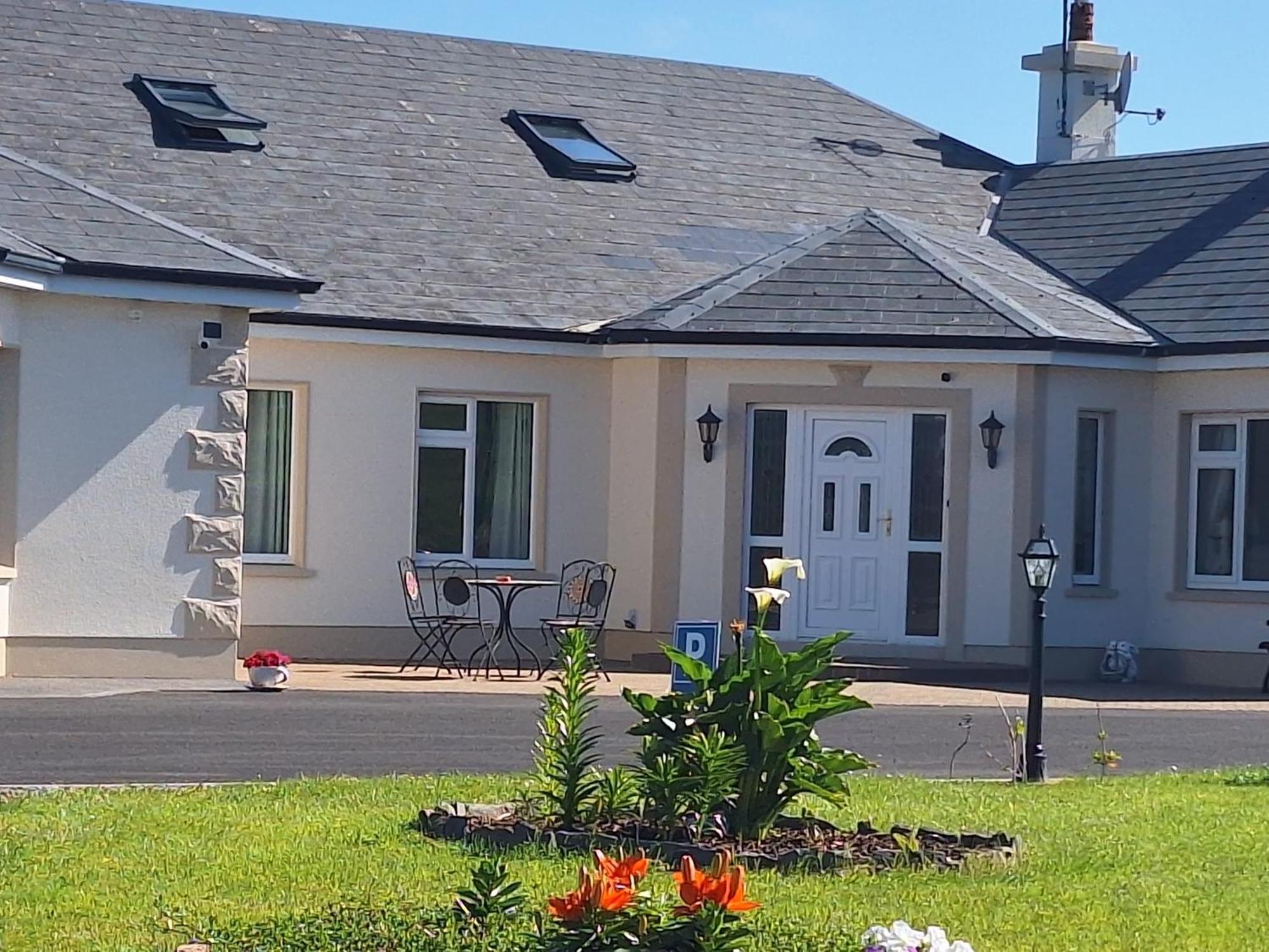 Ballnamona House Конг Екстериор снимка